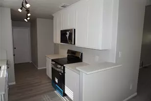 10832 Royal Forest Dr, Conroe, TX 77303 - Photo 16