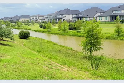 5518 Amber Brook Lane, Fulshear, TX 77441 - Photo 2