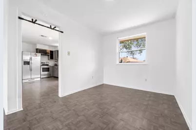 8611 Amblewood Drive, Houston, TX 77099 - Photo 12