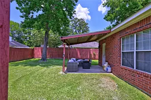 422 E Hunting Tower Run, Conroe, TX 77316 - Photo 40