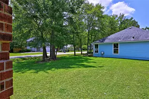 422 E Hunting Tower Run, Conroe, TX 77316 - Photo 38