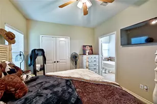 422 E Hunting Tower Run, Conroe, TX 77316 - Photo 20