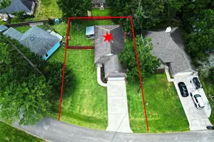 422 E Hunting Tower Run, Conroe, TX 77316 - Photo 48