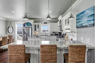 839 Eastview, Crystal Beach, TX 77650 - Photo 14