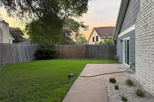 2234 Woodland Springs St, Houston, TX 77077 - Photo 16