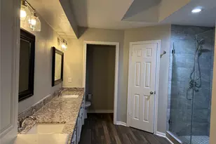2234 Woodland Springs St, Houston, TX 77077 - Photo 8