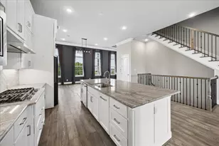 3606 Somerset York Ln, Houston, TX 77055 - Photo 6