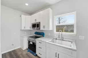 3791 Piney Point, Conroe, TX 77301 - Photo 8
