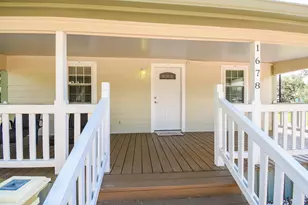 1678 Bayview Dr, Palacios, TX 77465 - Photo 8