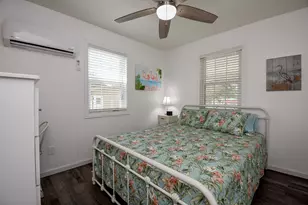 1678 Bayview Dr, Palacios, TX 77465 - Photo 22