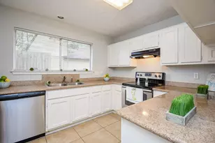 16806 Red Gully Dr, Sugar Land, TX 77498 - Photo 1