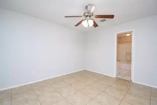 16806 Red Gully Dr, Sugar Land, TX 77498 - Photo 24
