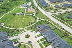 4530 Windy Oaks Dr, Fulshear, TX 77441 - Photo 4