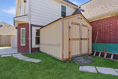 8826 Burleson Court, Houston, TX 77064 - Photo 38