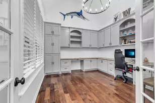 174 N Almondell Way, The Woodlands, TX 77354 - Photo 10