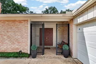 11418 Overbrook Ln, Houston, TX 77077 - Photo 8