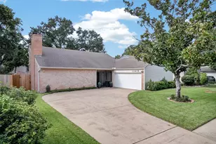 11418 Overbrook Ln, Houston, TX 77077 - Photo 6
