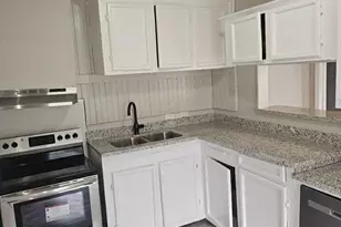 8010 Miley St, Houston, TX 77028 - Photo 2