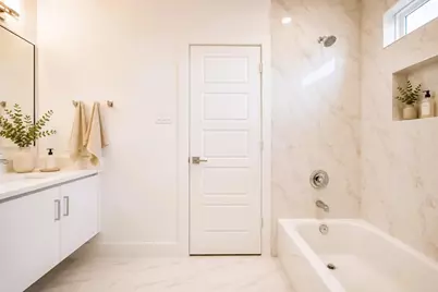 4704 Thornton Views Road, Houston, TX 77018 - Photo 8