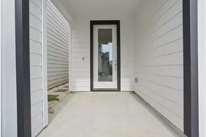 4704 Thornton Views Road, Houston, TX 77018 - Photo 4