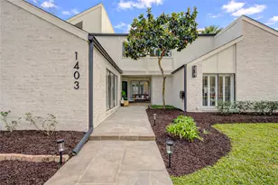 1403 E Brooklake Dr, Houston, TX 77077 - Photo 32