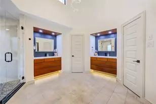 1403 E Brooklake Dr, Houston, TX 77077 - Photo 18