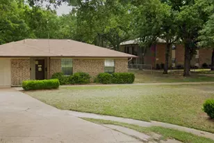 208 Legendary Ln, Gun Barrel City, TX 75156 - Photo 6