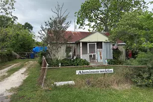 2212 S Hwy 288B, Angleton, TX 77515 - Photo 6