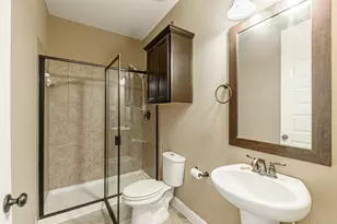 4607 Rockton Hills Ln, Sugar Land, TX 77479 - Photo 8