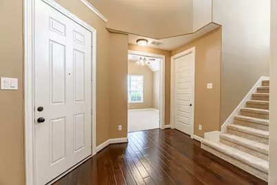 4607 Rockton Hills Lane, Sugar Land, TX 77479 - Photo 4