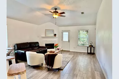 13605 Trail Meadow Lane, Rosharon, TX 77583 - Photo 4