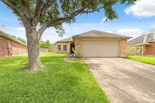 13605 Trail Meadow Ln, Rosharon, TX 77583 - Photo 1