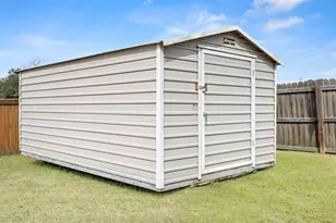 3210 Ethan Symone St, Beaumont, TX 77705 - Photo 32