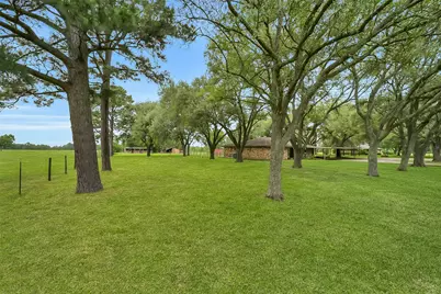 9606 Needville Fairchilds Road, Needville, TX 77461 - Photo 32
