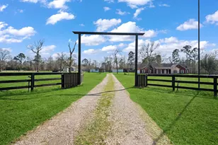 14620 Lyric Rd, Conroe, TX 77302 - Photo 2