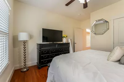 1301 W 25th Street #B, Houston, TX 77008 - Photo 14