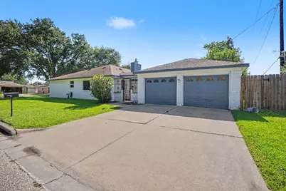 8319 Crestwood Drive, Texas City, TX 77591 - Photo 4