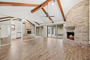 2219 Briarview Dr, Houston, TX 77077 - Photo 6