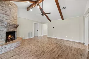 2219 Briarview Dr, Houston, TX 77077 - Photo 8