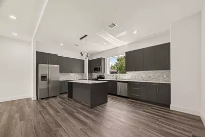 2711 Dennis Street, Houston, TX 77004 - Photo 2