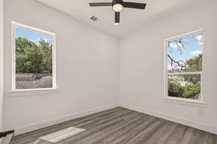 2711 Dennis St, Houston, TX 77004 - Photo 22