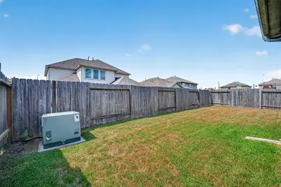 12335 King Henry Dr, Houston, TX 77044 - Photo 30