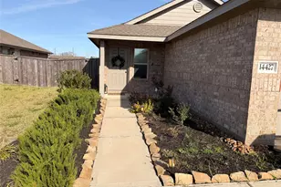 14427 Woodcott Warren Wy, Pearland, TX 77545 - Photo 2