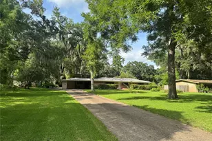 408 Oak Dr, Lake Jackson, TX 77566 - Photo 26