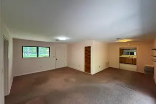 408 Oak Dr, Lake Jackson, TX 77566 - Photo 14