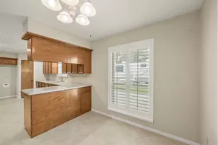 807 Green Belt Dr, Sugar Land, TX 77498 - Photo 10