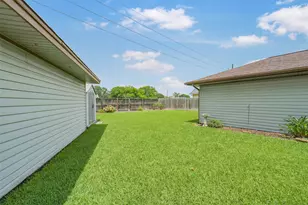 807 Green Belt Dr, Sugar Land, TX 77498 - Photo 26