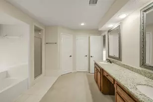807 Green Belt Dr, Sugar Land, TX 77498 - Photo 22