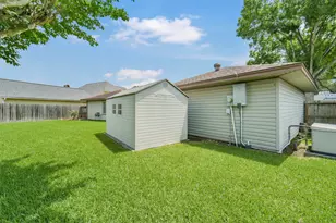 807 Green Belt Dr, Sugar Land, TX 77498 - Photo 32