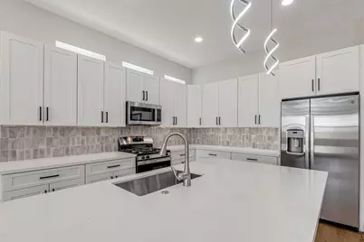 123 Amundsen Street #B, Houston, TX 77009 - Photo 8